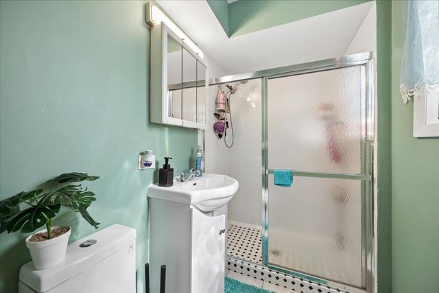 914 N AUSTIN Boulevard B8, Oak Park, IL 60302