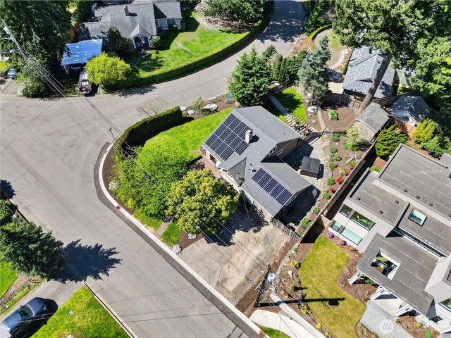 10007 114th Place NE, Kirkland, WA 98033