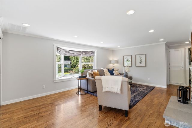 10007 114th Place NE, Kirkland, WA 98033