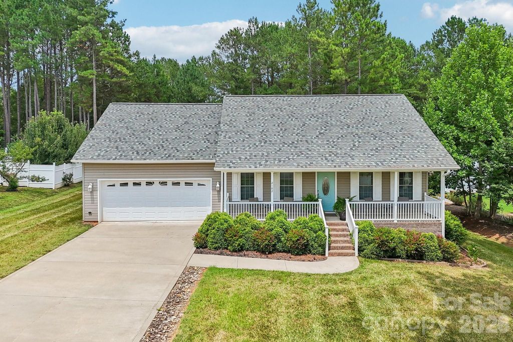 2182 Evergreen Drive, Newton, NC 28658