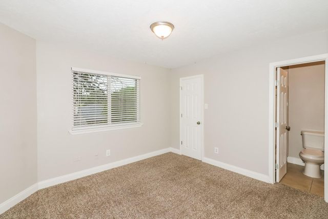2106 Hazyknoll Lane, Houston, TX 77067