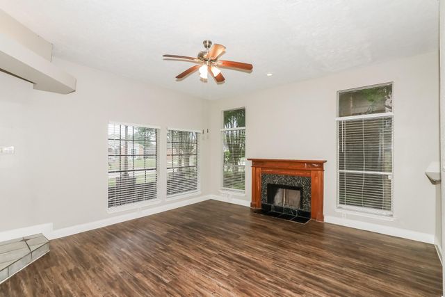2106 Hazyknoll Lane, Houston, TX 77067