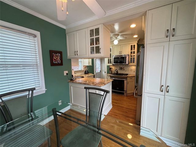 62 Poppy Avenue, Franklin Square, NY 11010