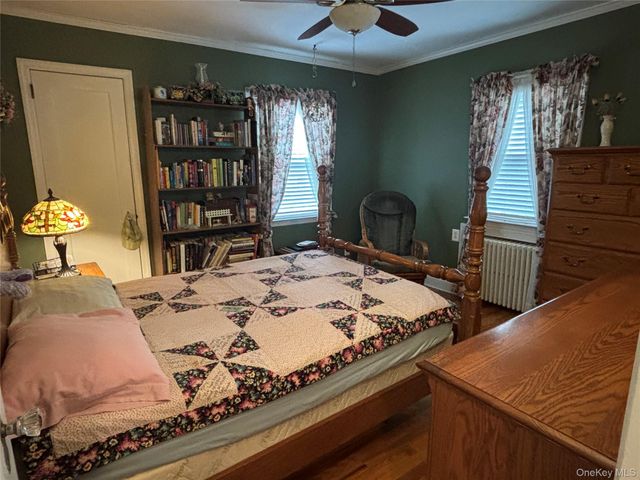 62 Poppy Avenue, Franklin Square, NY 11010