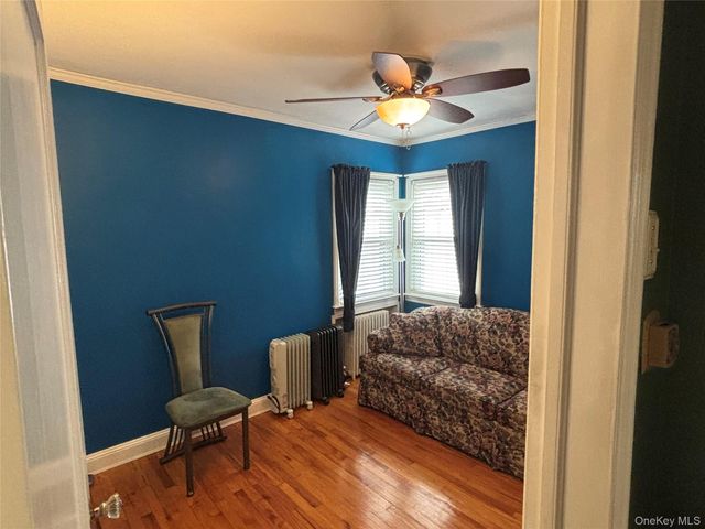 62 Poppy Avenue, Franklin Square, NY 11010