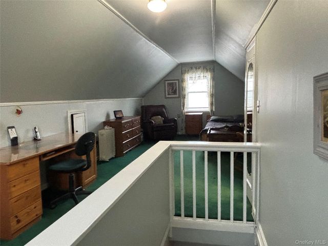 62 Poppy Avenue, Franklin Square, NY 11010