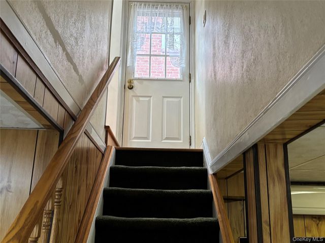 62 Poppy Avenue, Franklin Square, NY 11010