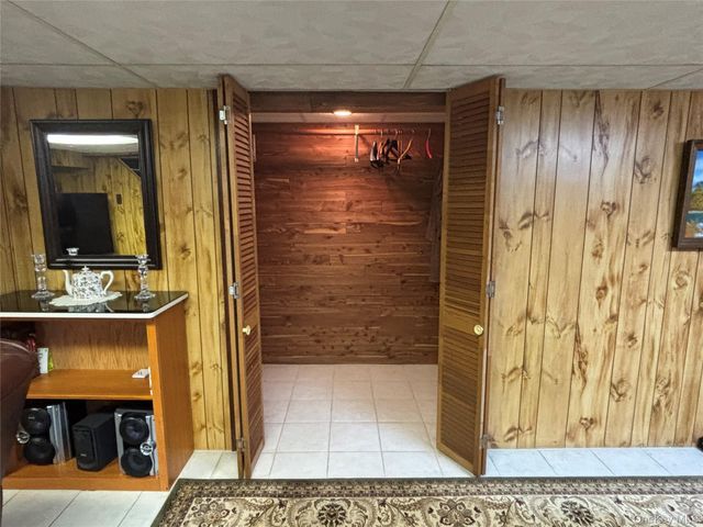 62 Poppy Avenue, Franklin Square, NY 11010