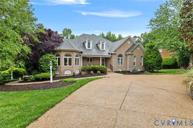 2400 Latham Ct, Midlothian, VA 23113