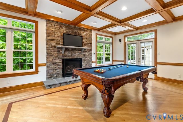 2400 Latham Ct, Midlothian, VA 23113