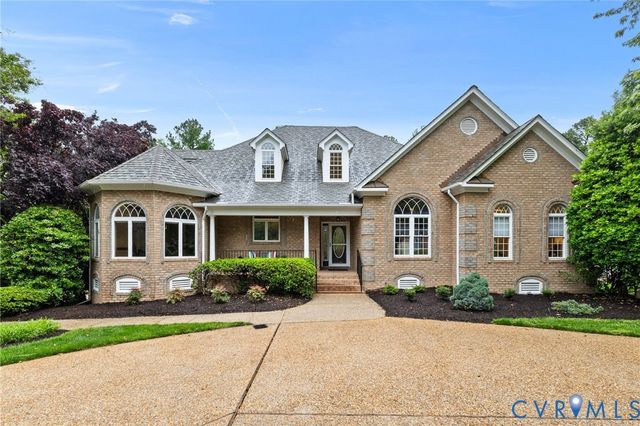2400 Latham Ct, Midlothian, VA 23113