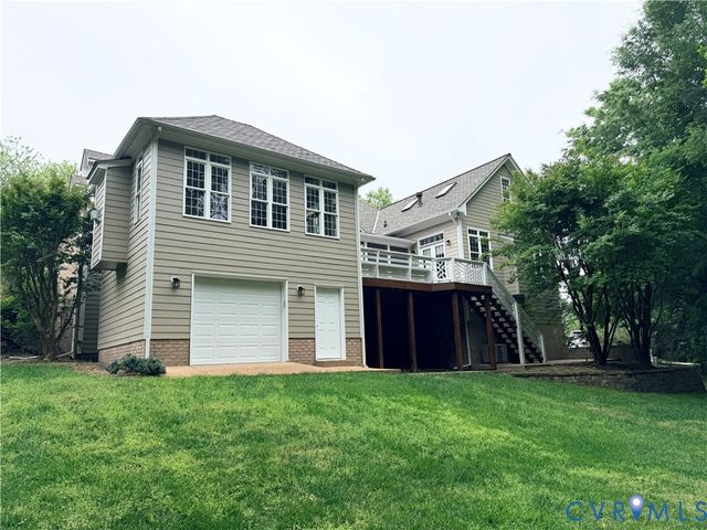 2400 Latham Ct, Midlothian, VA 23113