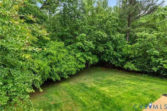 2400 Latham Ct, Midlothian, VA 23113