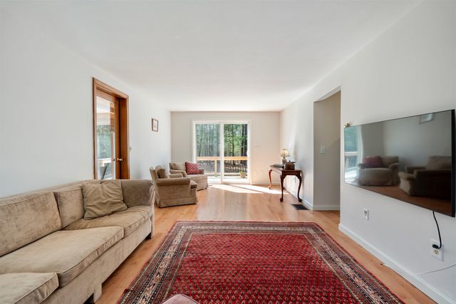 12 Dogtown Road, Exeter, NH 03833