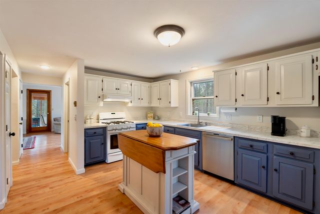 12 Dogtown Road, Exeter, NH 03833