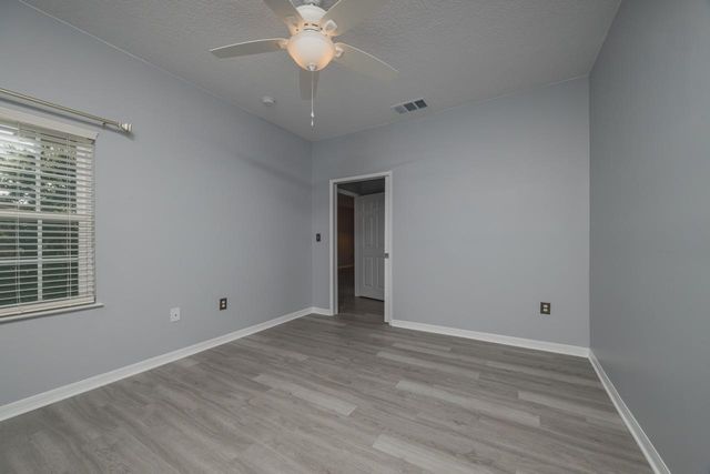 605 Fairway Dr Apt 308, St Augustine, FL 32084