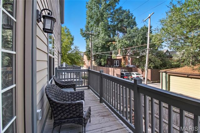 3612 Flad Avenue, St Louis, MO 63110