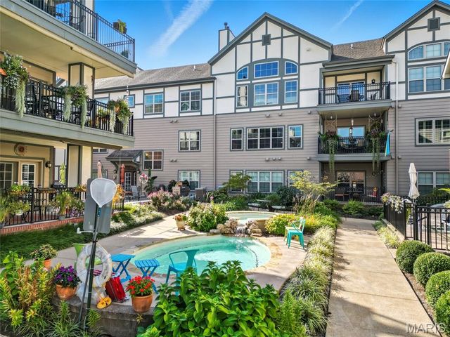 3612 Flad Avenue, St Louis, MO 63110