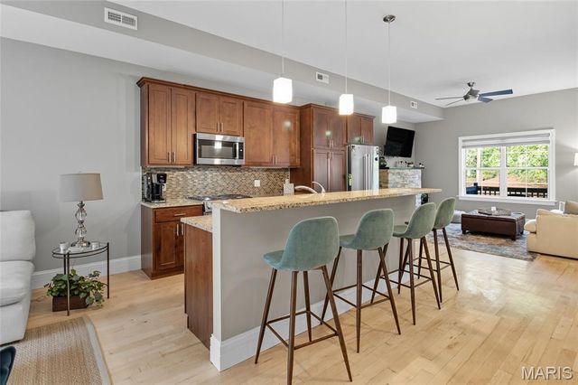 3612 Flad Avenue, St Louis, MO 63110