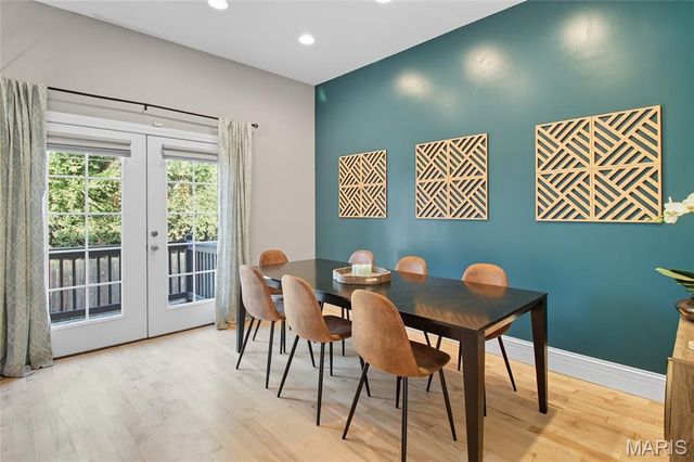 3612 Flad Avenue, St Louis, MO 63110