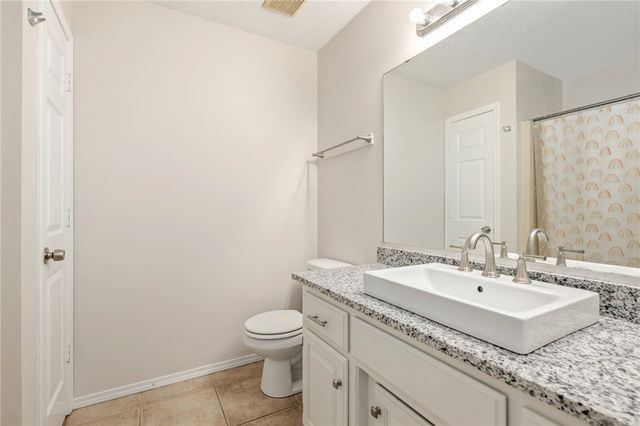 2146 Loren Circle, Fayetteville, AR 72701