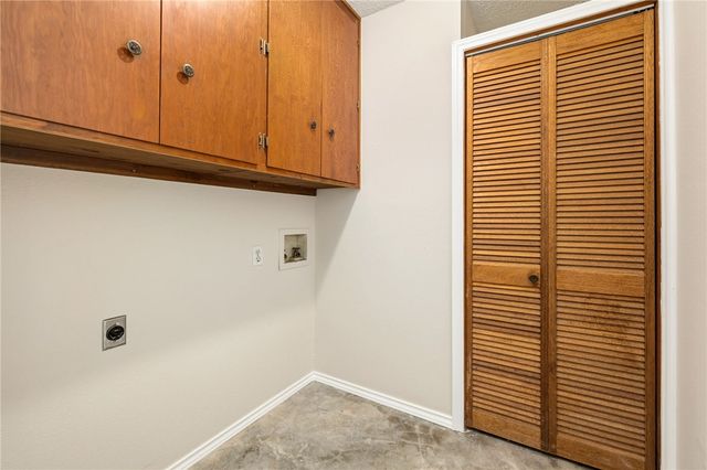 2146 Loren Circle, Fayetteville, AR 72701