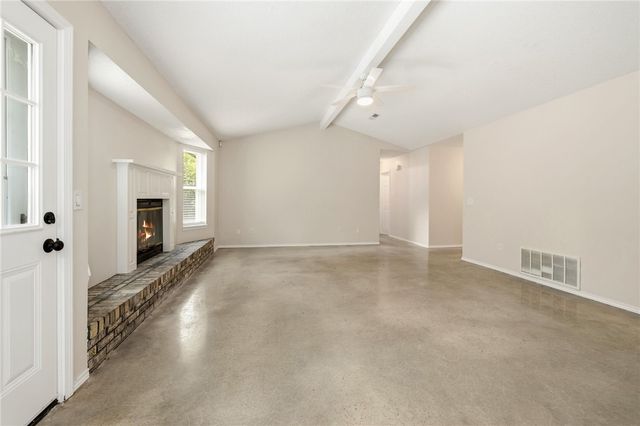2146 Loren Circle, Fayetteville, AR 72701
