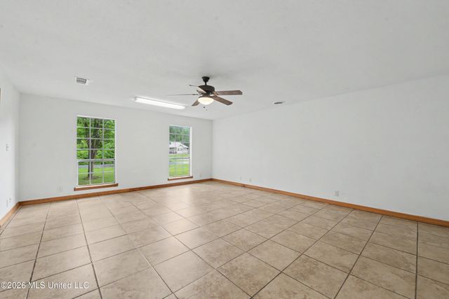 3231 Kings Bridge Road, Moss Point, MS 39562