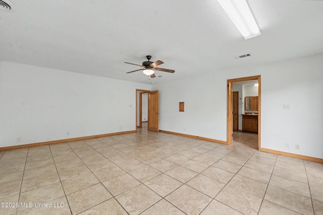 3231 Kings Bridge Road, Moss Point, MS 39562