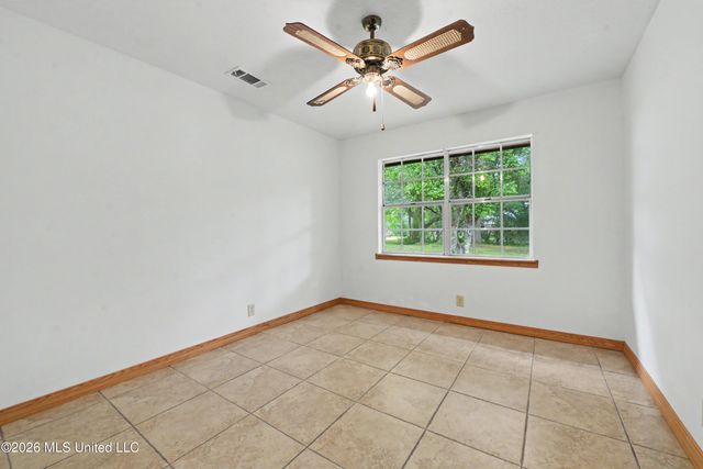 3231 Kings Bridge Road, Moss Point, MS 39562
