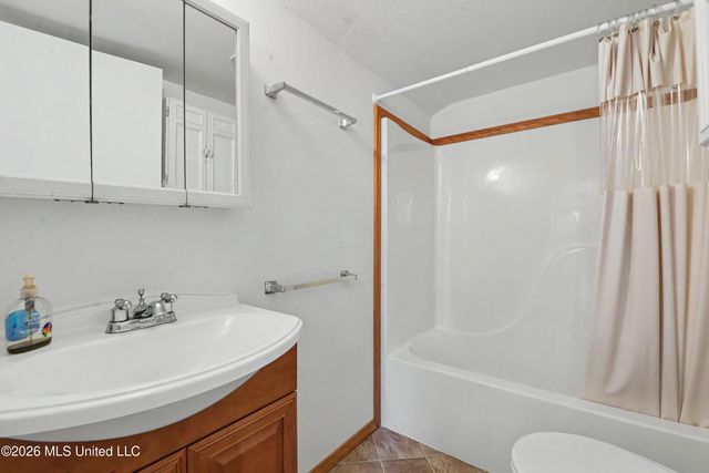 3231 Kings Bridge Road, Moss Point, MS 39562