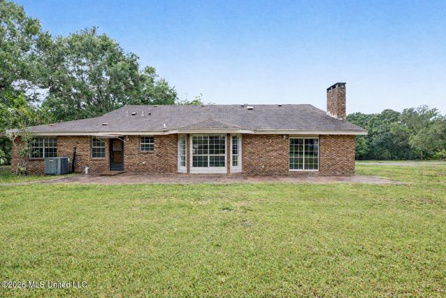 3231 Kings Bridge Road, Moss Point, MS 39562