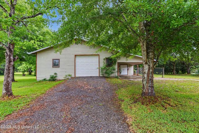 3231 Kings Bridge Road, Moss Point, MS 39562