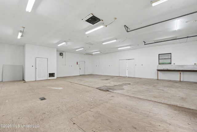 3231 Kings Bridge Road, Moss Point, MS 39562