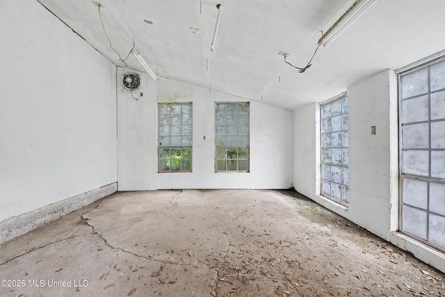 3231 Kings Bridge Road, Moss Point, MS 39562