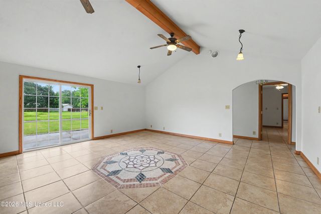 3231 Kings Bridge Road, Moss Point, MS 39562