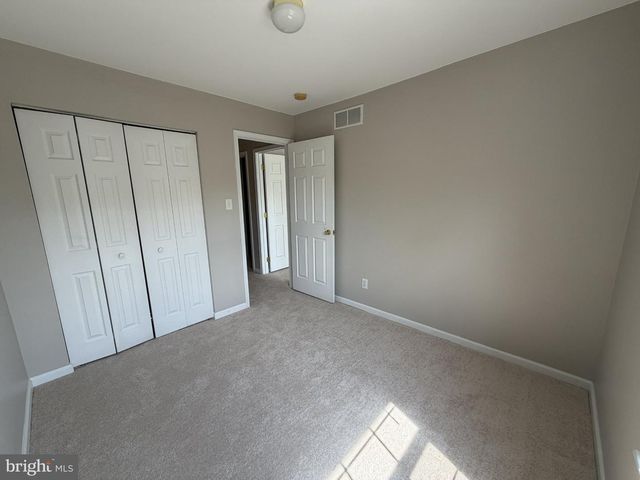 278 YORKTOWN CT, Malvern, PA 19355