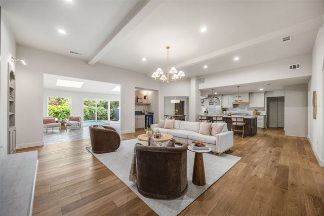 7606 Dunoon Avenue, Dallas, TX 75248