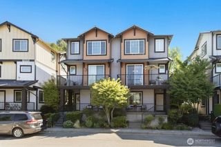 10372 156th Place NE #101, Redmond, WA 98052