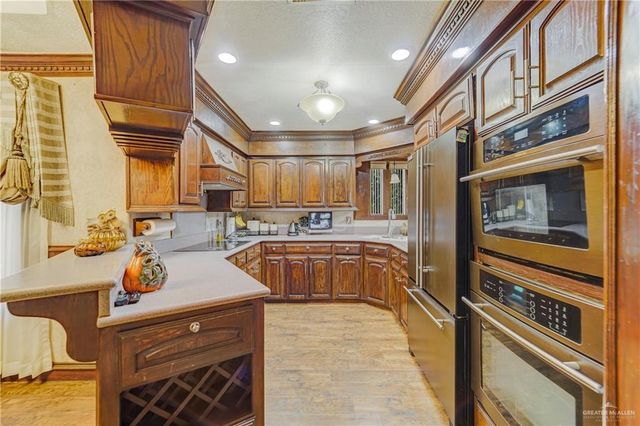 228 Oak Ridge Drive, Rio Grande City, TX 78582