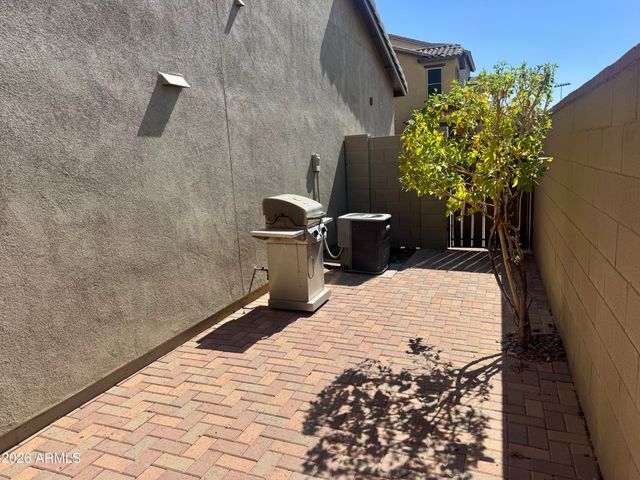 2896 N CLAIRE Drive, Buckeye, AZ 85396