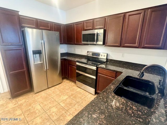 2896 N CLAIRE Drive, Buckeye, AZ 85396