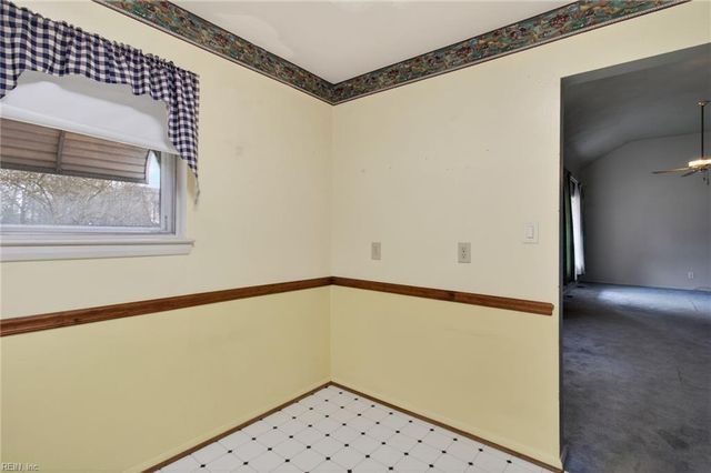 456 Beacon Hill CIR, Norfolk, VA 23502