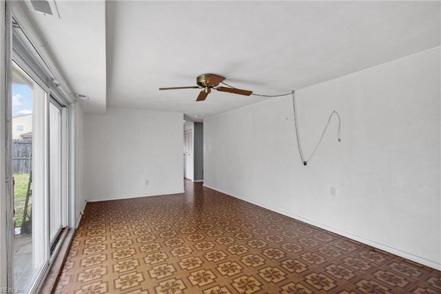 456 Beacon Hill CIR, Norfolk, VA 23502