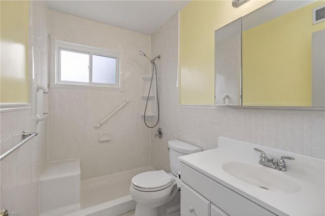 456 Beacon Hill CIR, Norfolk, VA 23502