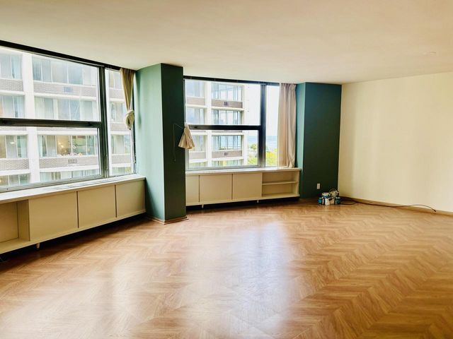 1610 N Prospect AVENUE #504, Milwaukee, WI 53202