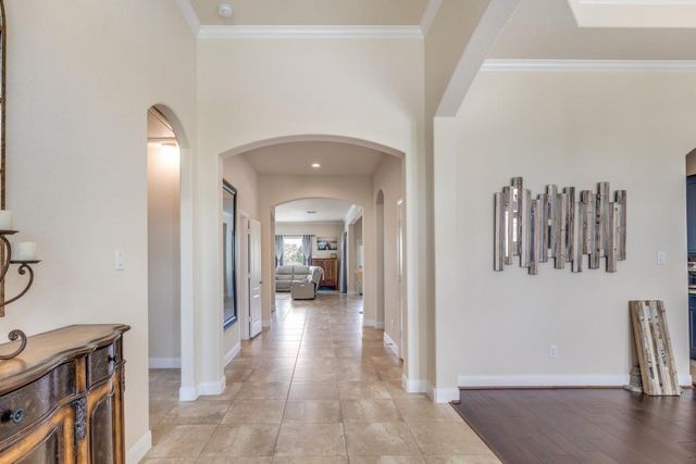 11219 Kings Point Boulevard Boulevard, Mont Belvieu, TX 77535