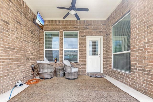 11219 Kings Point Boulevard Boulevard, Mont Belvieu, TX 77535