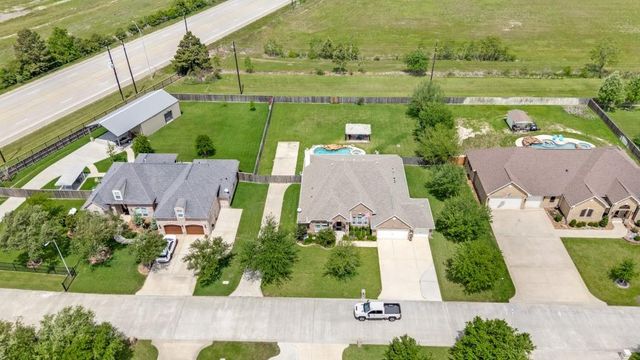 11219 Kings Point Boulevard Boulevard, Mont Belvieu, TX 77535