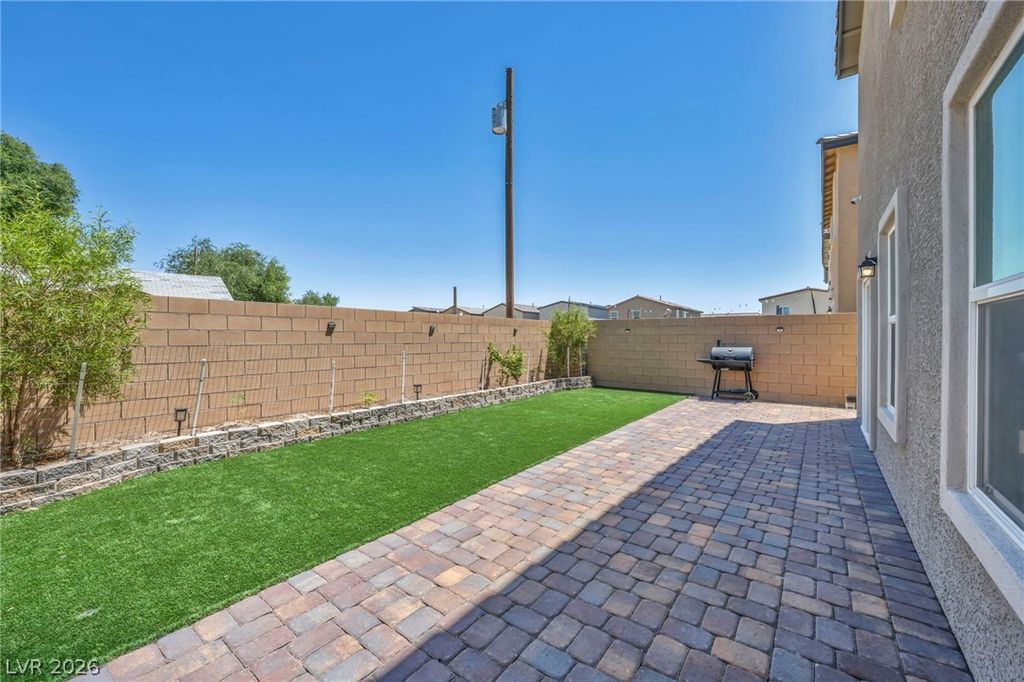 630 Harmony Rock Avenue, North Las Vegas, NV 89081
